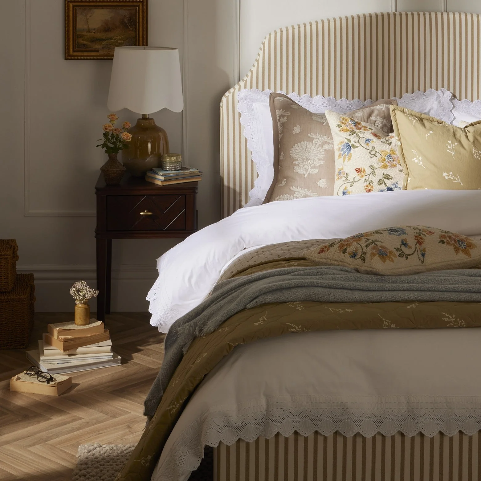 Alice 200 Thread Count Duvet Cover - White - Image 3