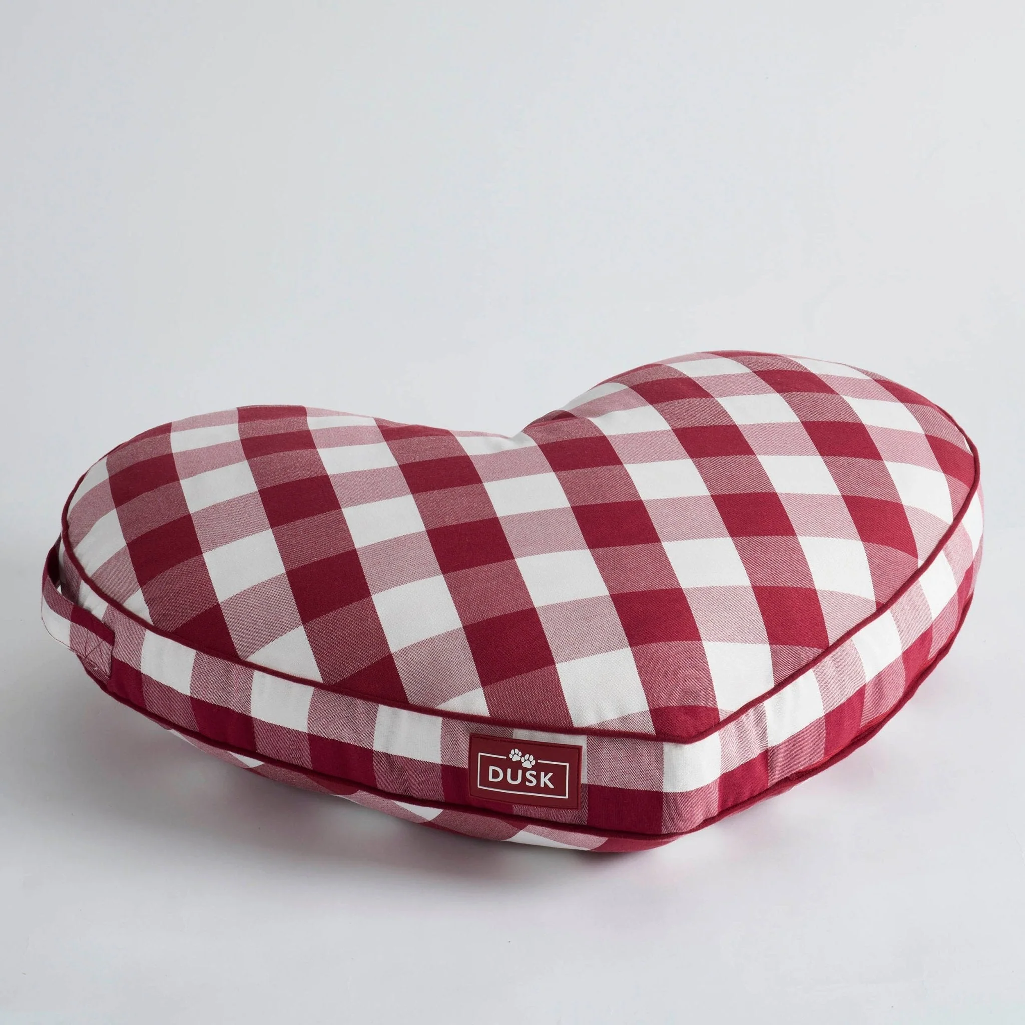 Beau Gingham Love Heart Dog Bed - White/Red - Image 5