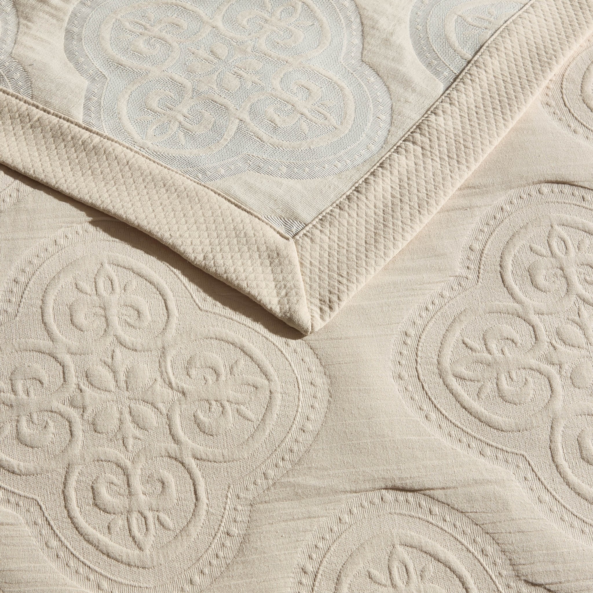 Cannes Matelassé Bedspread - Wheat - Image 3