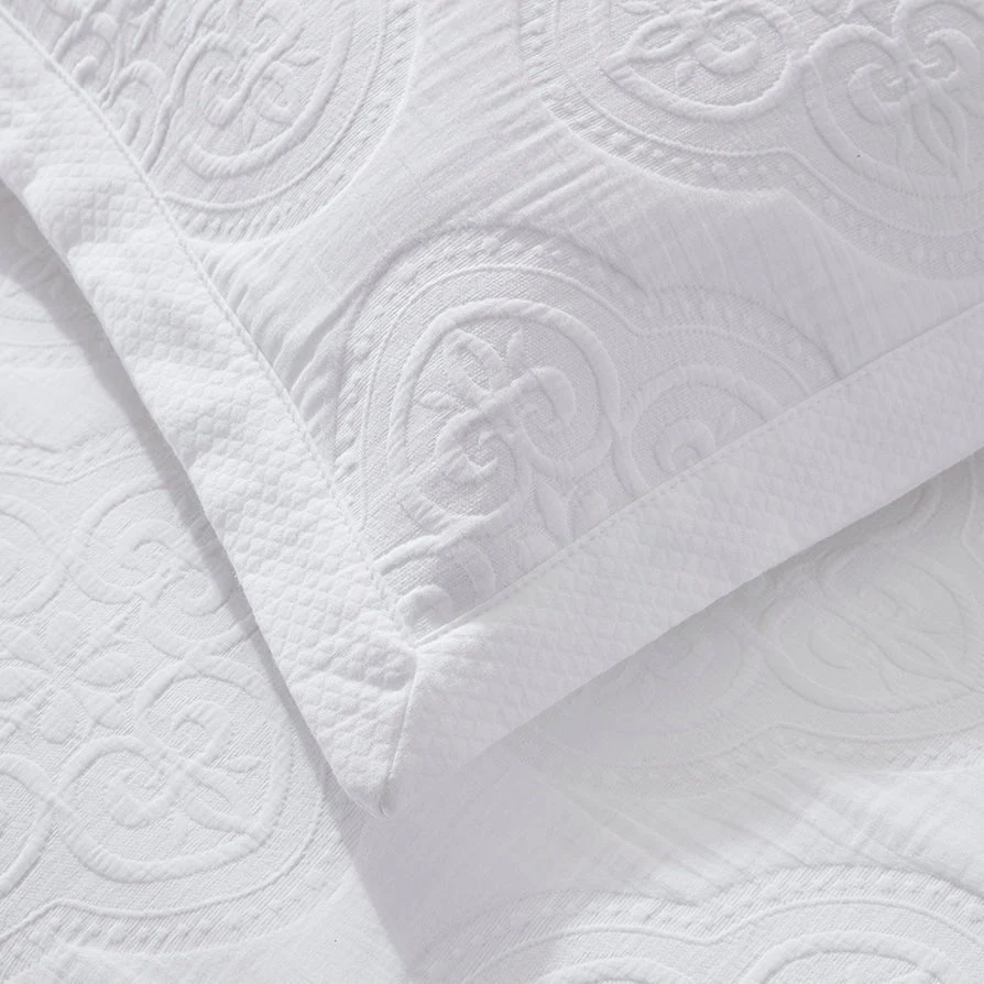 Cannes Matelassé Cushion Cover - White - Image 3