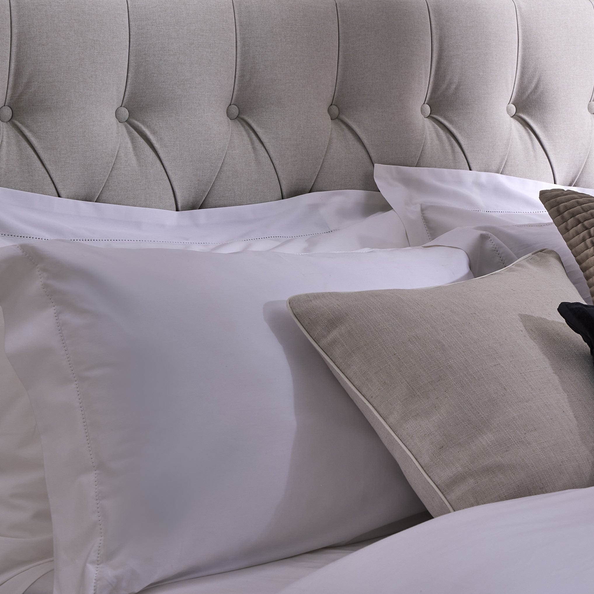 Chelsea 200 Thread Count Duvet Cover - Cotton - White - Image 3