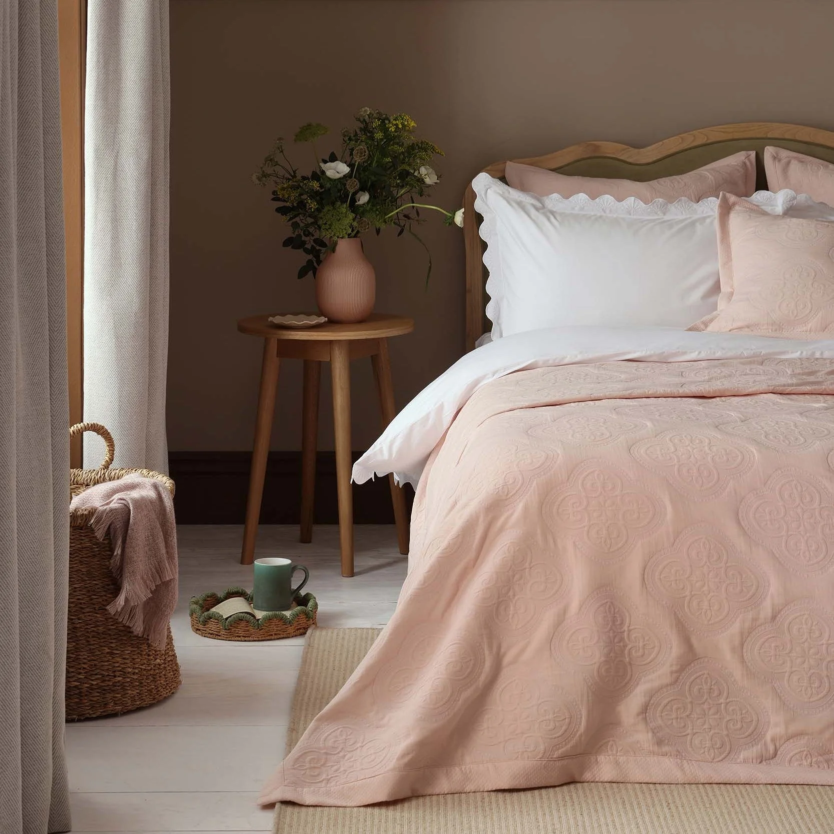 Collette 200 Thread Count Lace Scallop Trim Duvet Cover & Pillowcase Set - White - Image 7