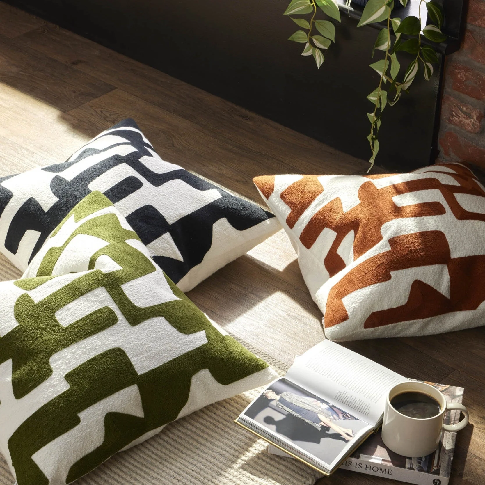 Geometric Embroidered Sofa Cushion Cover - Dark Green - Image 4