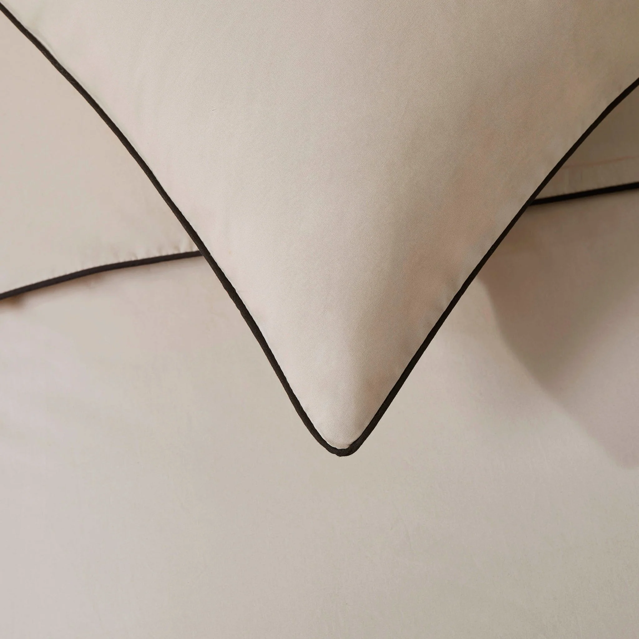 Pair Of Cambridge Pillowcases - 200 Thread Count - Cotton - Natural/Black - Image 2