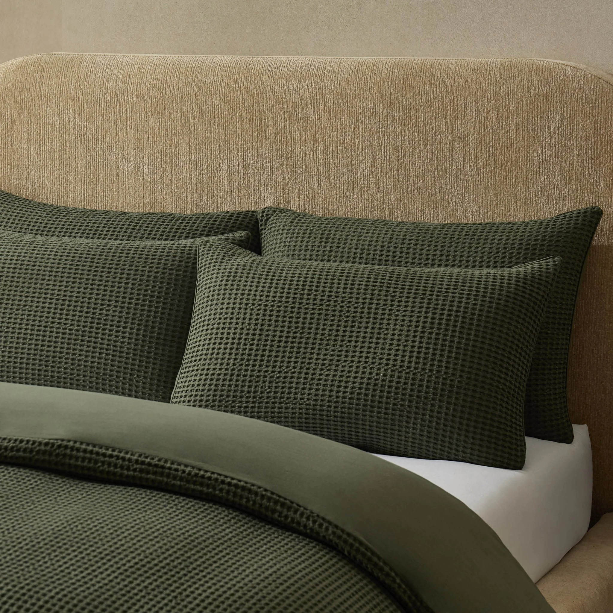 Portofino Waffle 100% Cotton Pair of Pillowcases 200 Thread Count - Forest Green - Image 2