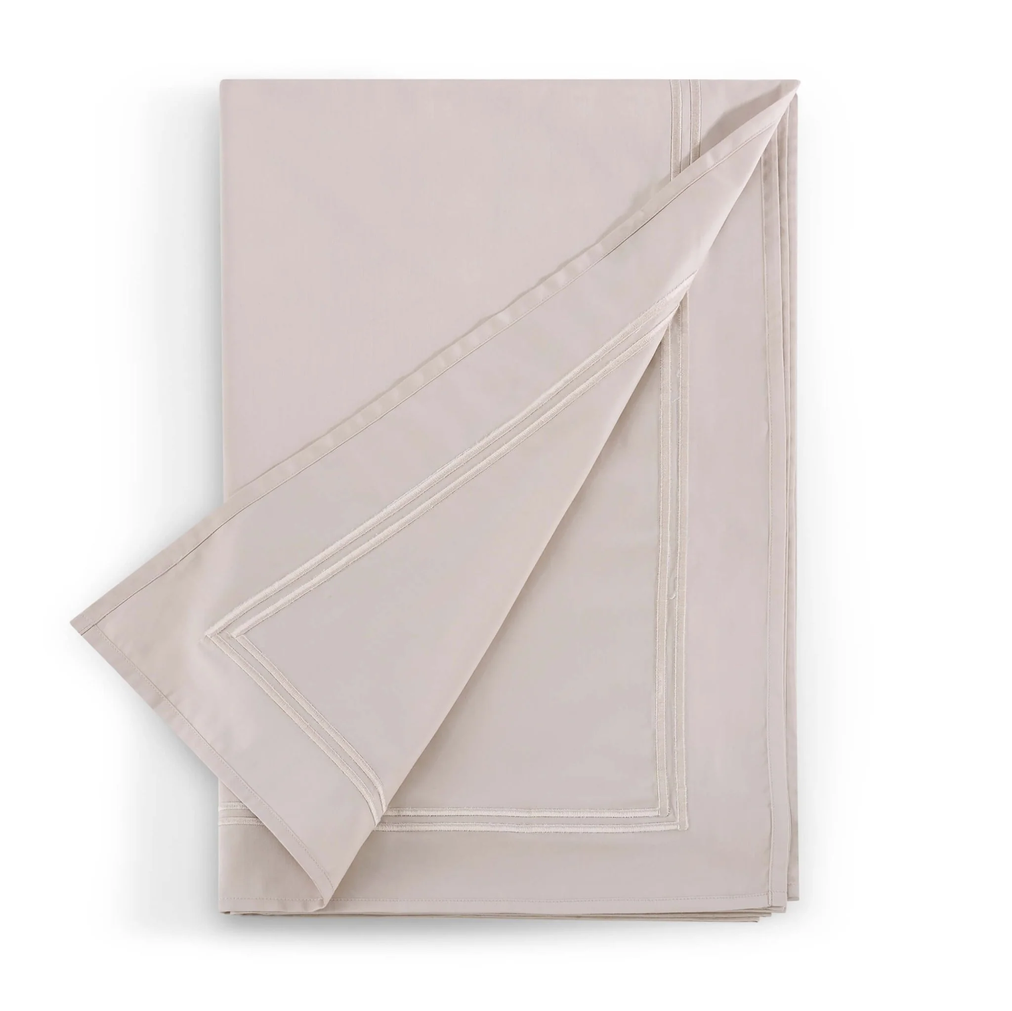 Regent 400 Thread Count Rectangle Tablecloth - Champagne - Image 2
