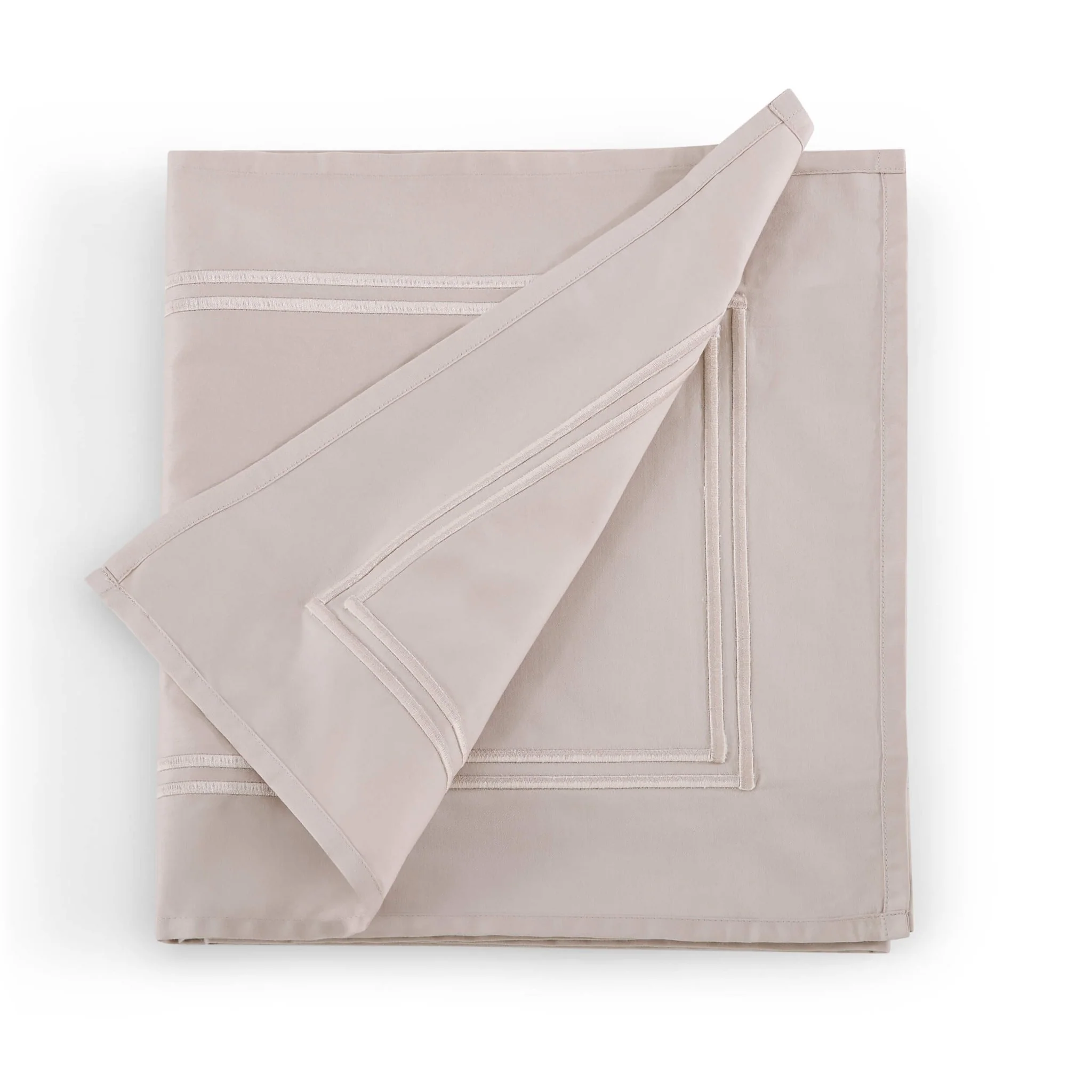 Regent 400 Thread Count Table Runner - Champagne - Image 3