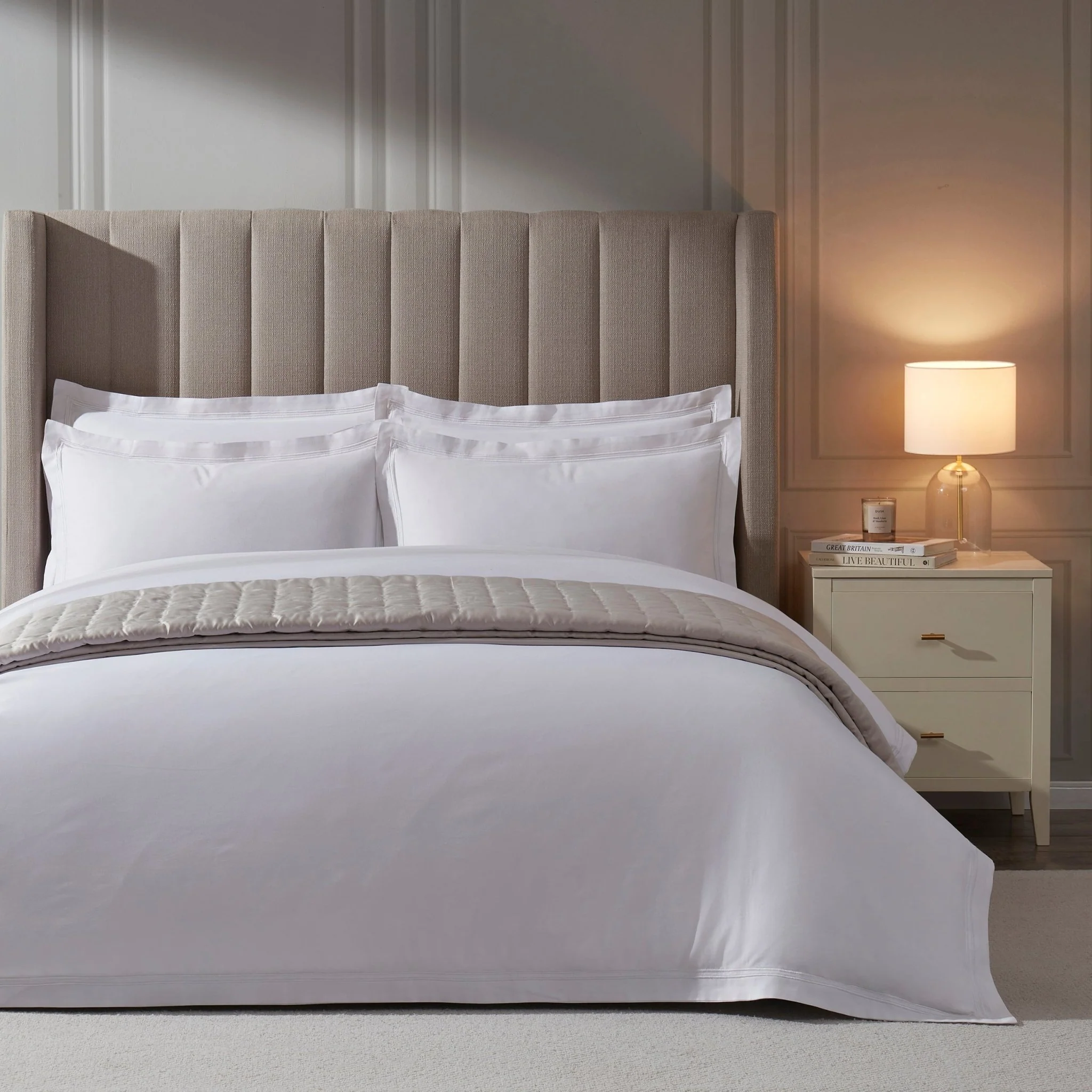 Regent Embroidered 100% Cotton Duvet Cover 400 Thread Count - White