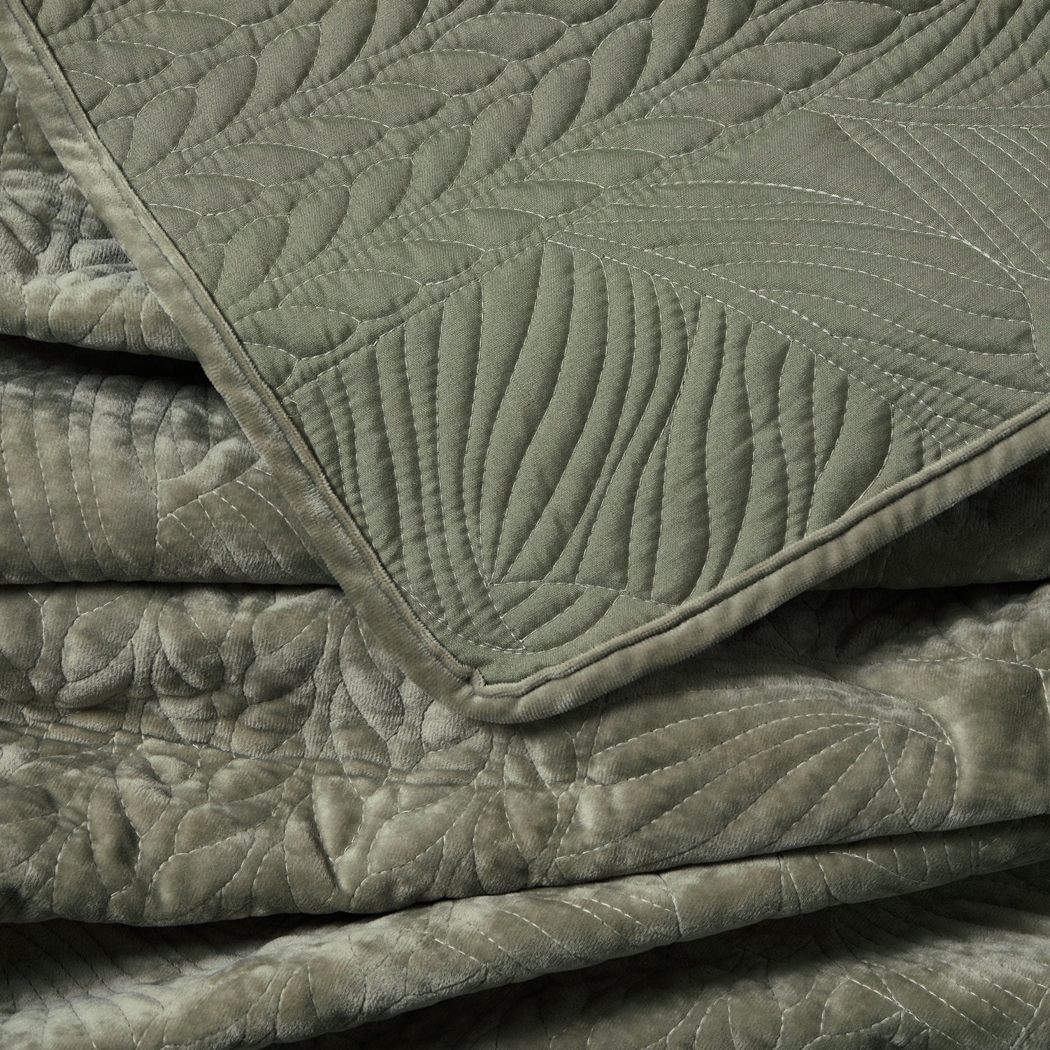 Rome Velvet Greek Matelasse Bedspread - Basil - Image 4
