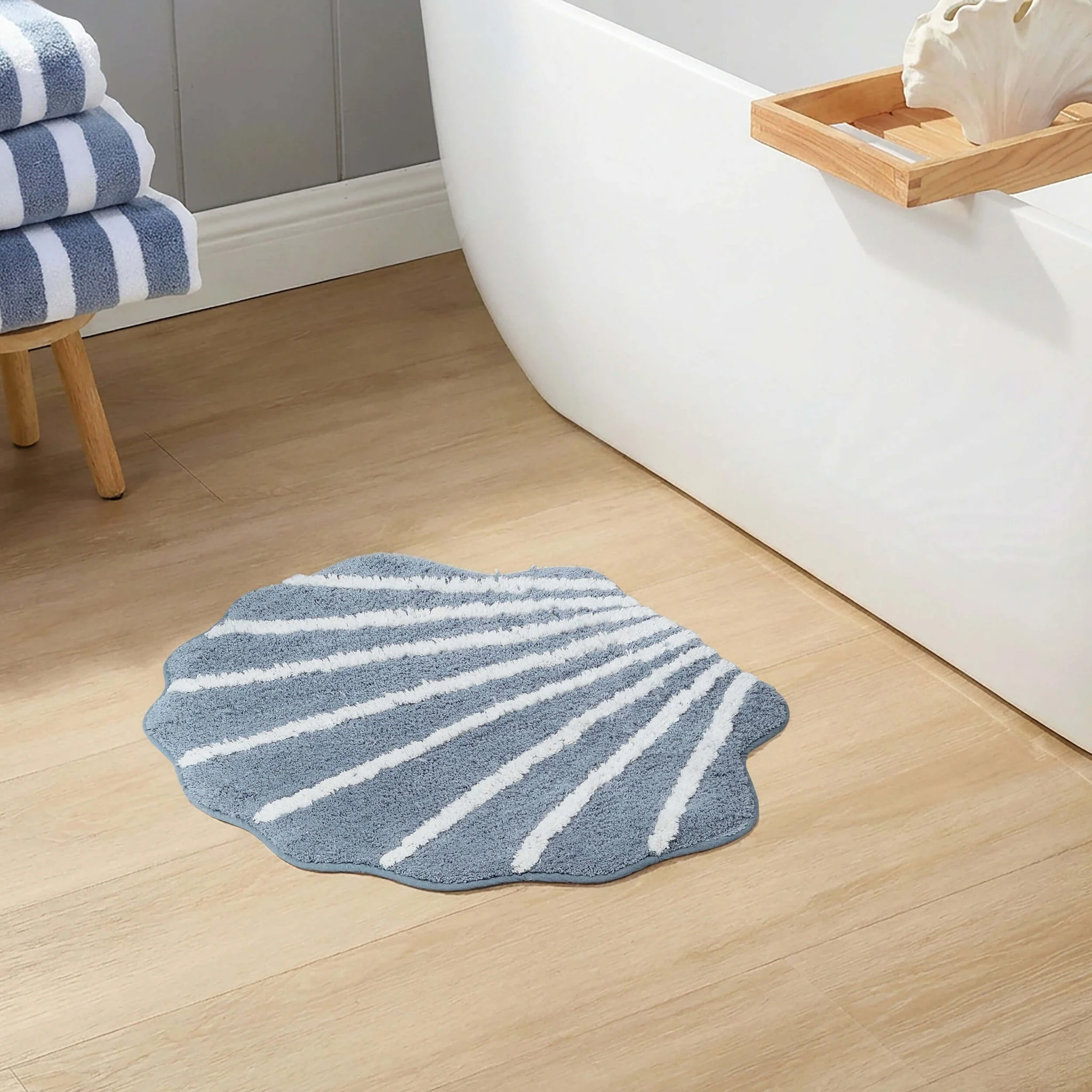 Shell Tufted Bath Mat - Blue