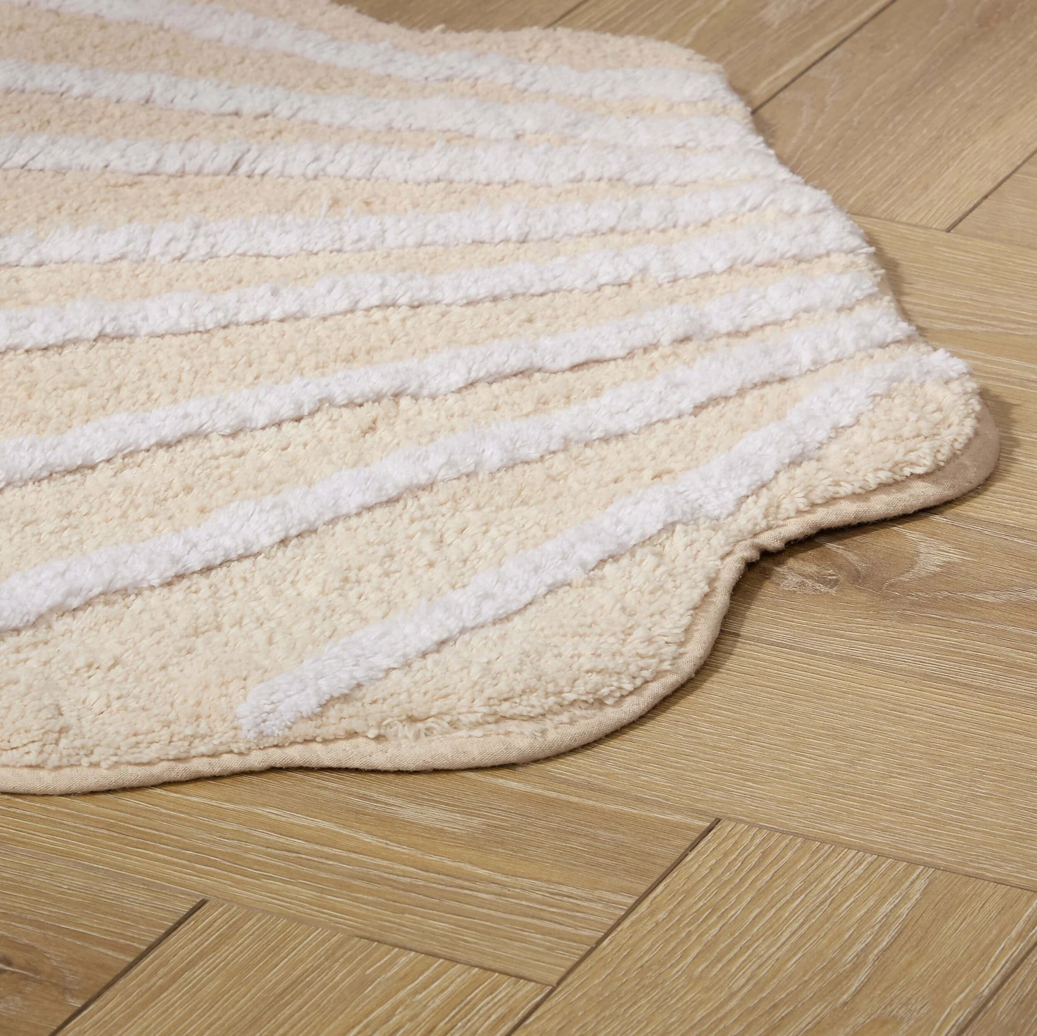 Shell Tufted Bath Mat - Cream - Image 2