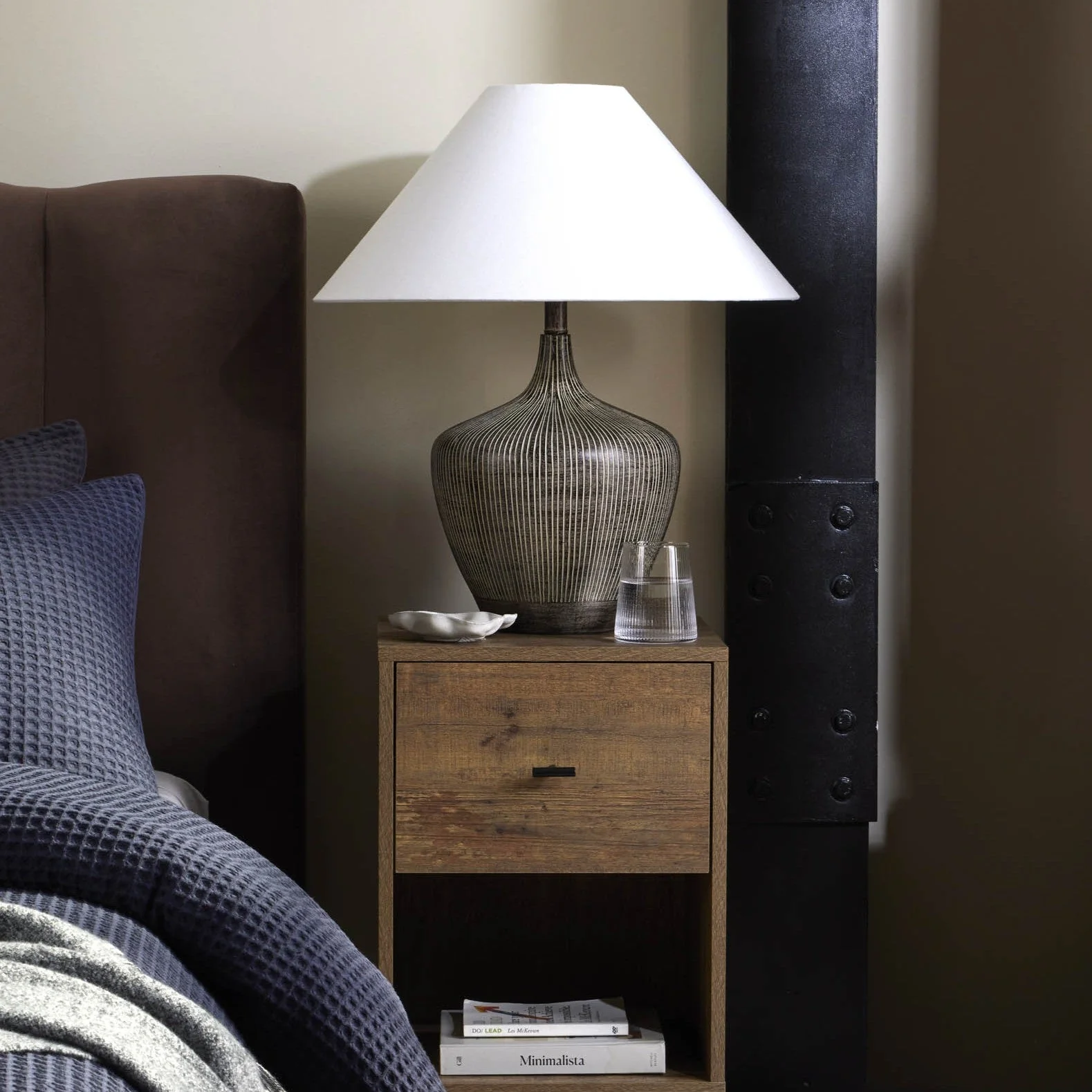 Tribeca Resin Table Lamp - Black - Image 6