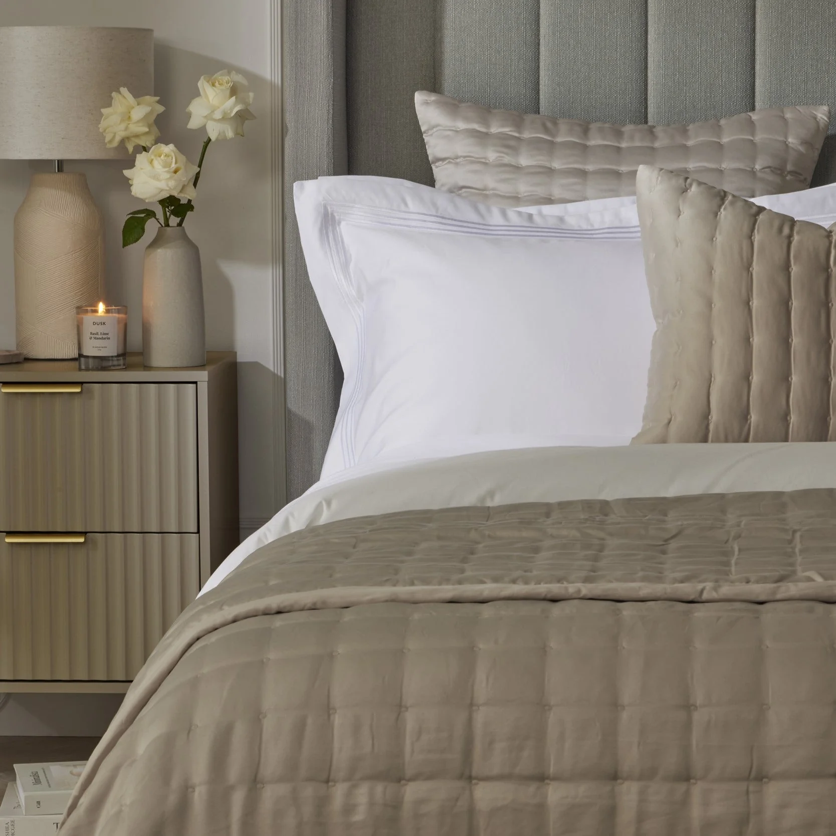 Vienna Quilted Satin Throw 1.5m x 2m - Champagne - Image 3